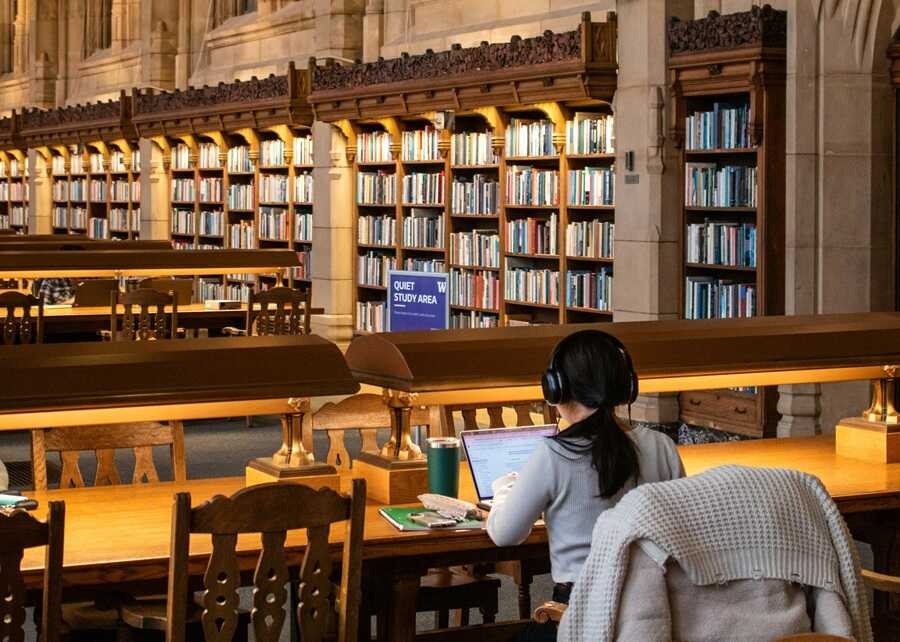 大学教員の働き方・キャリアパス