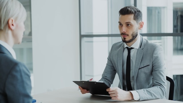企業が自己PRと長所を分けて質問する理由